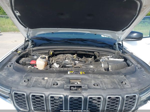 2023 JEEP GRAND CHEROKEE LAREDO 4X2