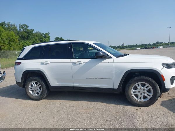 2023 JEEP GRAND CHEROKEE LAREDO 4X2