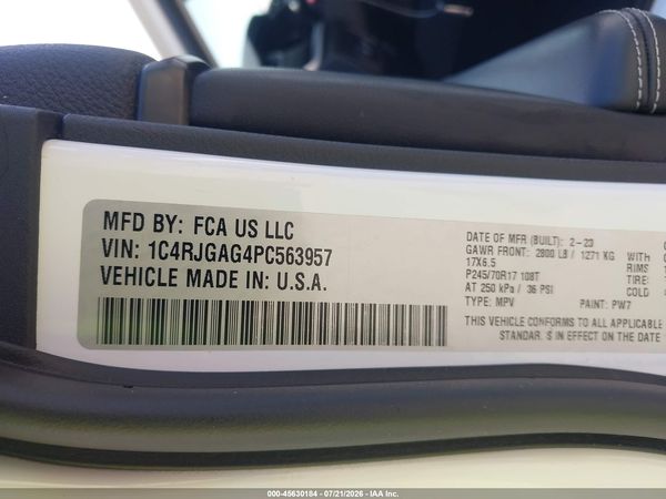 2023 JEEP GRAND CHEROKEE LAREDO 4X2