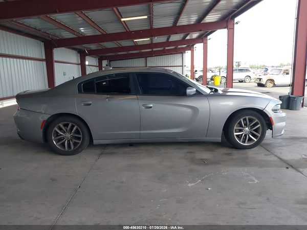 2016 DODGE CHARGER SXT