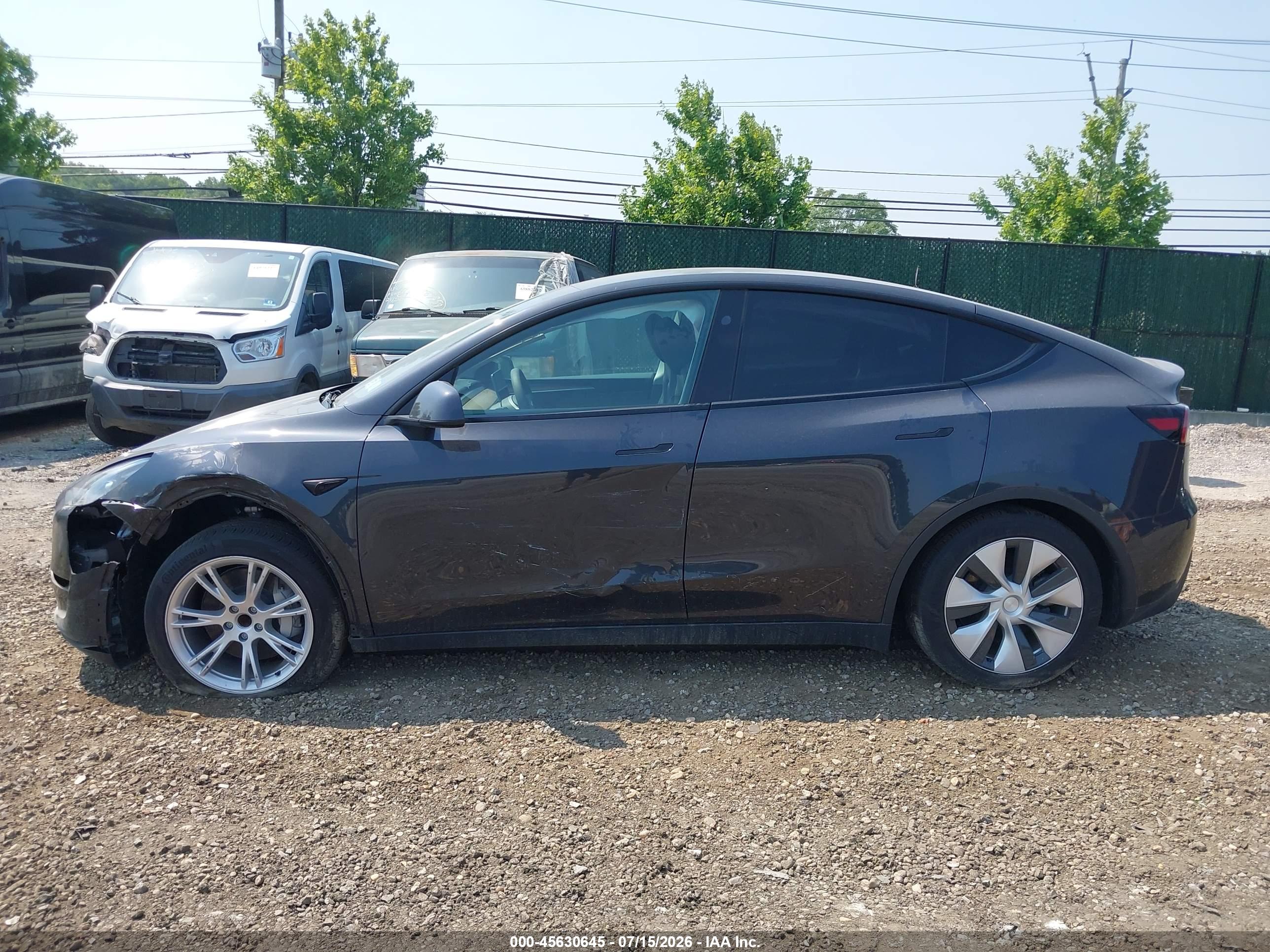 2024 TESLA MODEL Y