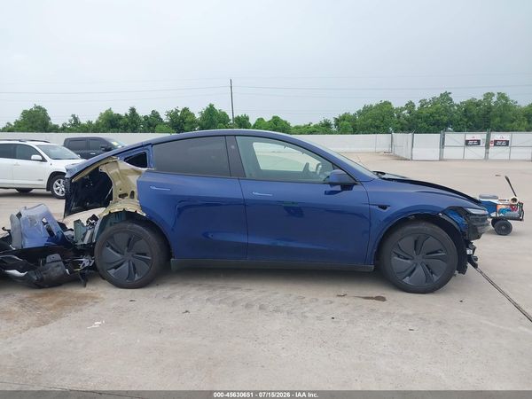 2026 TESLA MODEL Y