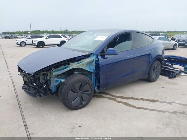 2026 TESLA MODEL Y