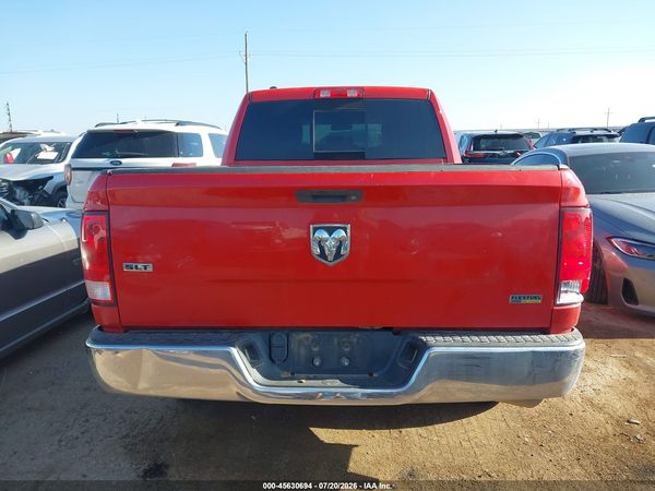 2017 RAM 1500 SLT  4X2 6'4 BOX