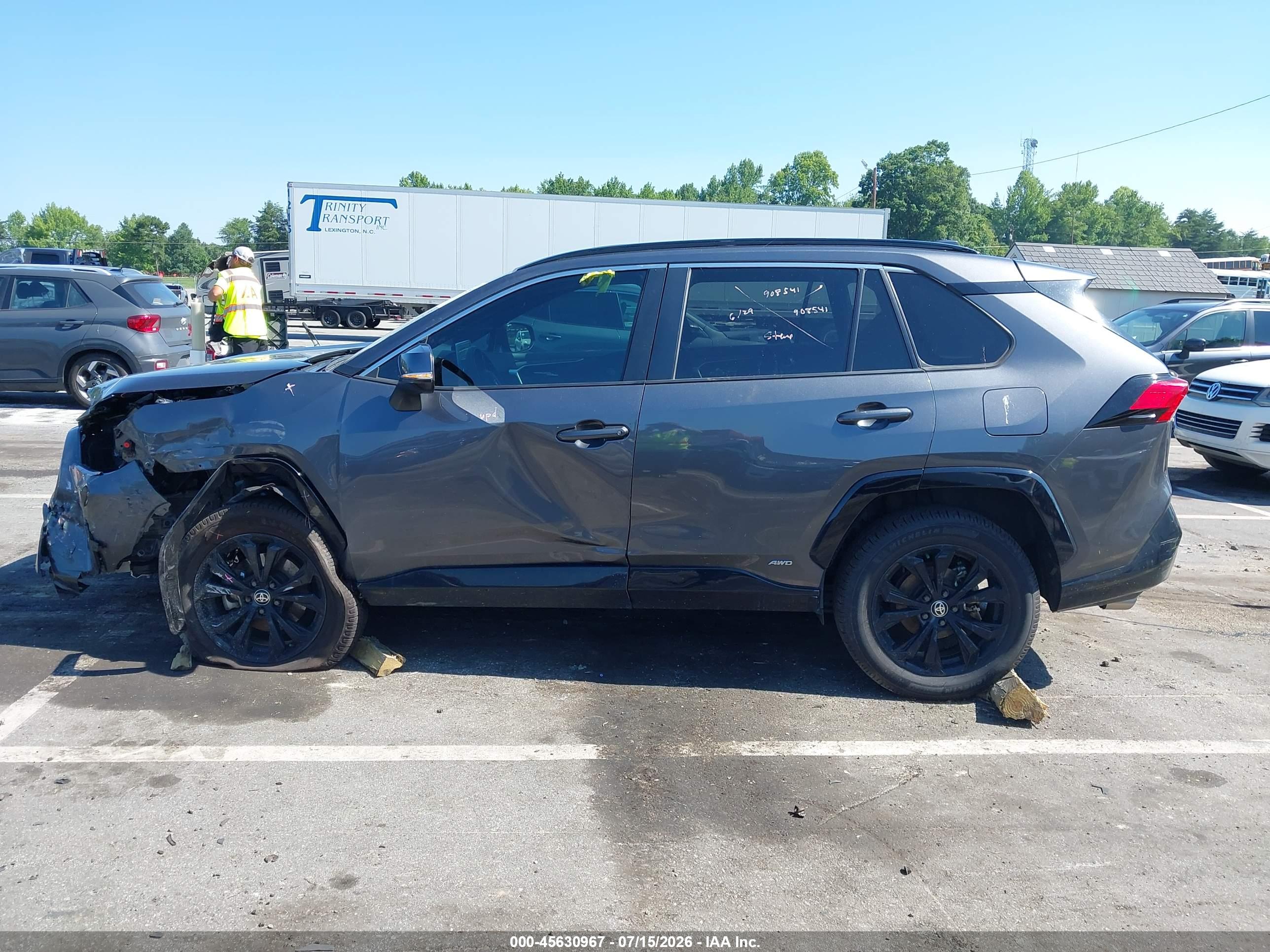 2023 TOYOTA RAV4 HYBRID SE
