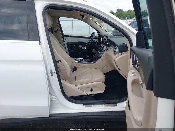 2017 MERCEDES-BENZ GLC 300 4MATIC