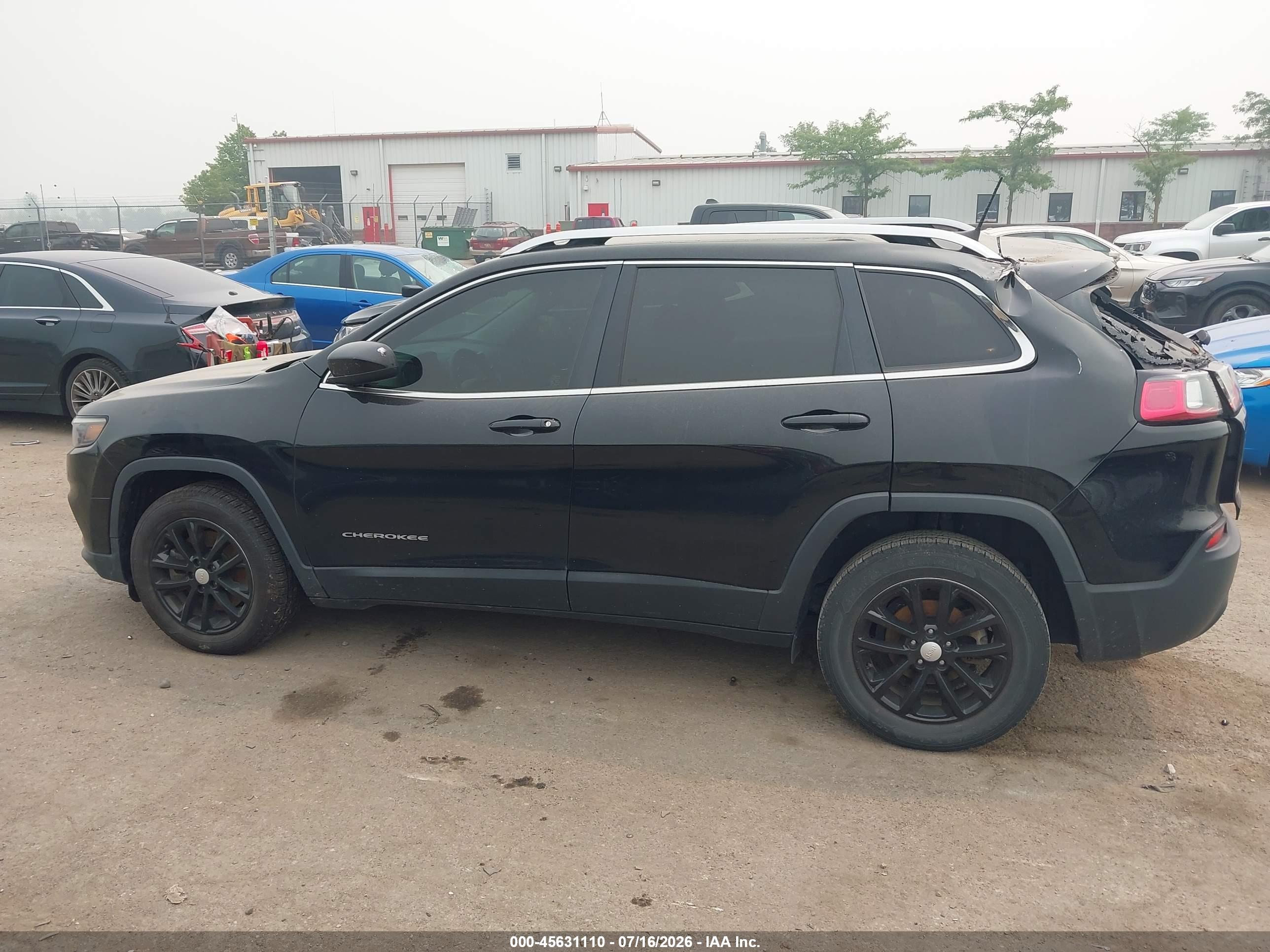 2019 JEEP CHEROKEE LATITUDE FWD