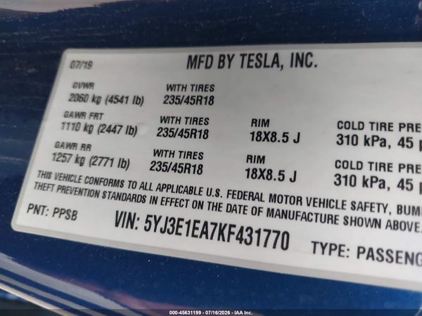 2019 TESLA MODEL 3 — I9