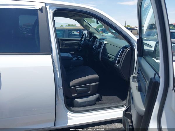 2019 RAM 1500 CLASSIC WARLOCK  4X2 6'4 BOX