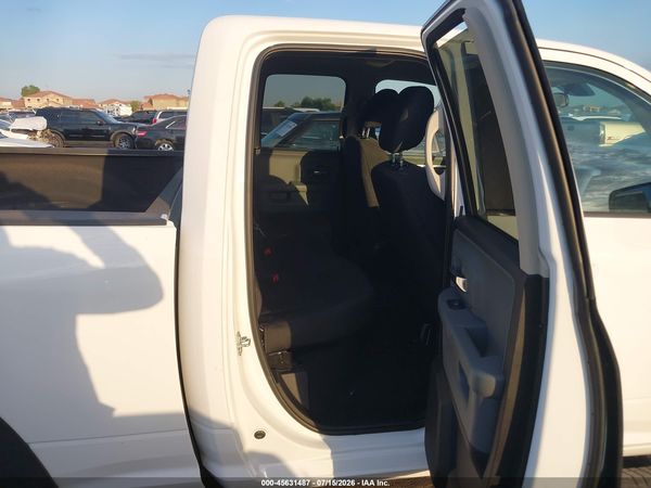 2019 RAM 1500 CLASSIC WARLOCK  4X2 6'4 BOX