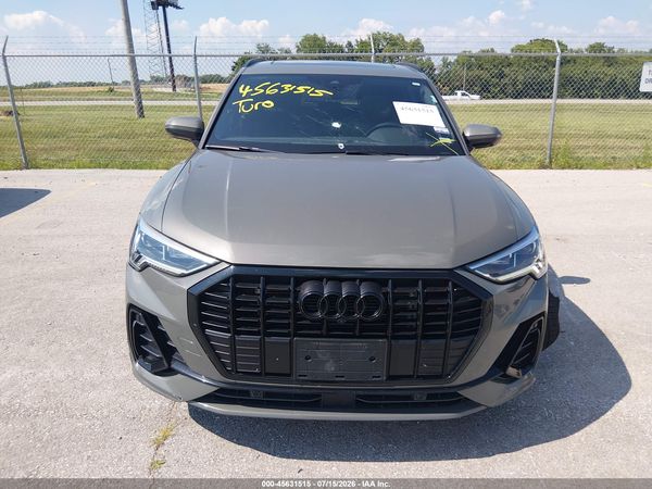 2022 AUDI Q3