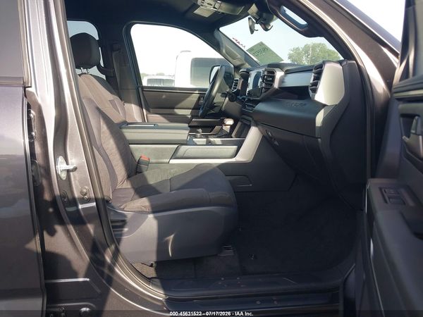 2026 TOYOTA TUNDRA SR5 CREWMAX 5.5' BED
