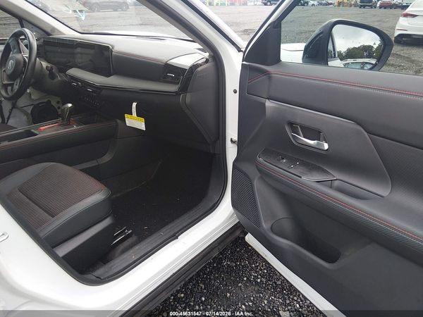 2025 NISSAN KICKS SR FWD — I5