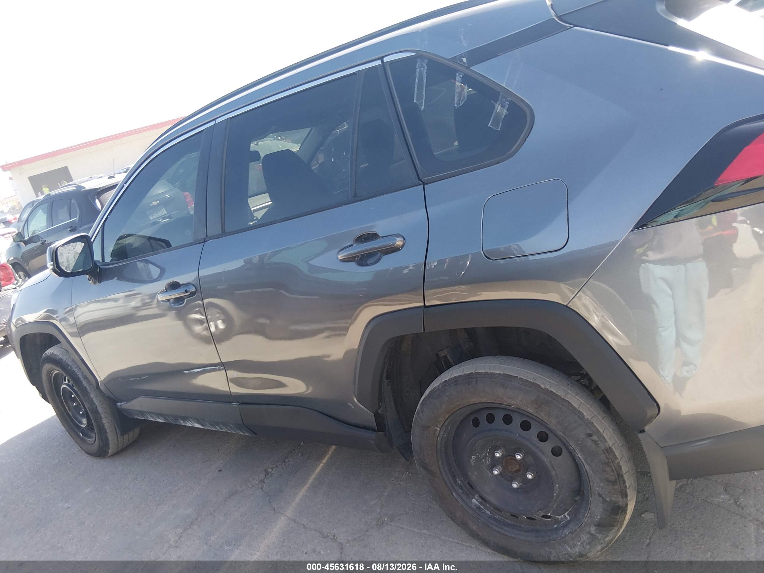 2021 TOYOTA RAV4 LE