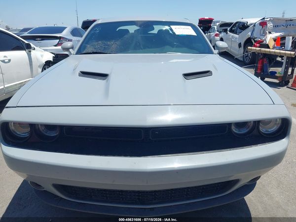2021 DODGE CHALLENGER SXT