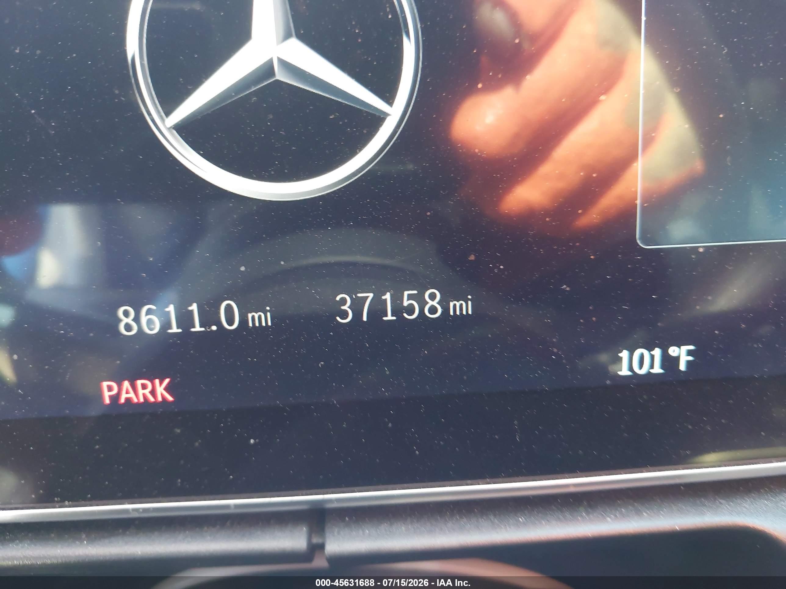 2023 MERCEDES-BENZ C 300 SEDAN