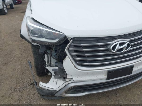 2017 HYUNDAI SANTA FE SE