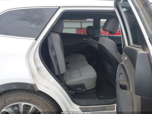 2017 HYUNDAI SANTA FE SE