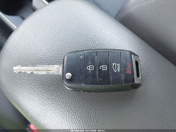 2017 KIA FORTE LX