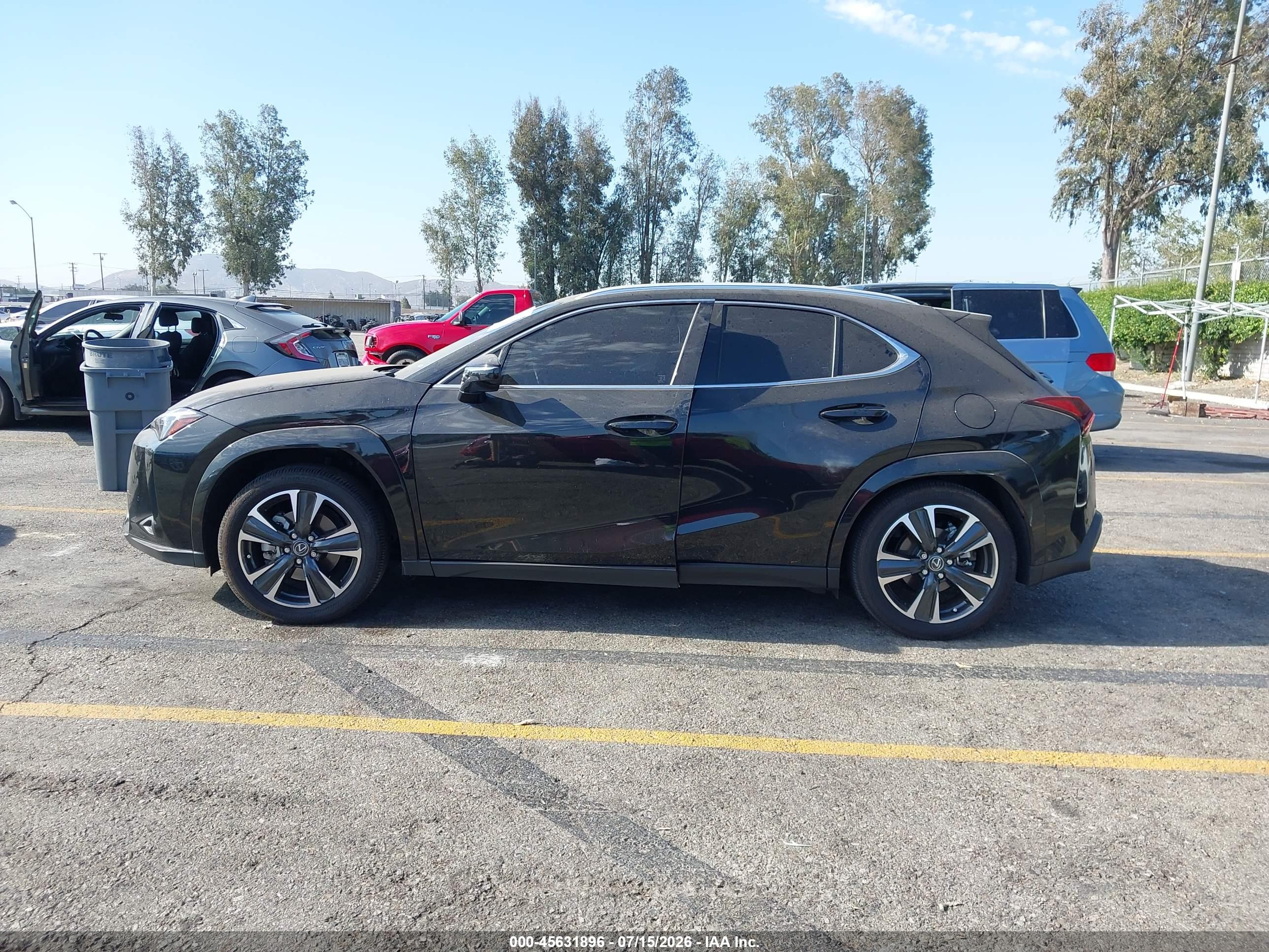 2025 LEXUS UX 300H PREMIUM