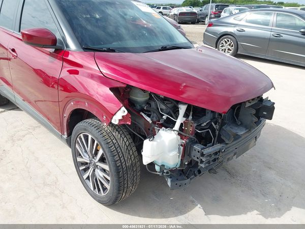 2022 NISSAN KICKS SV XTRONIC CVT — I152