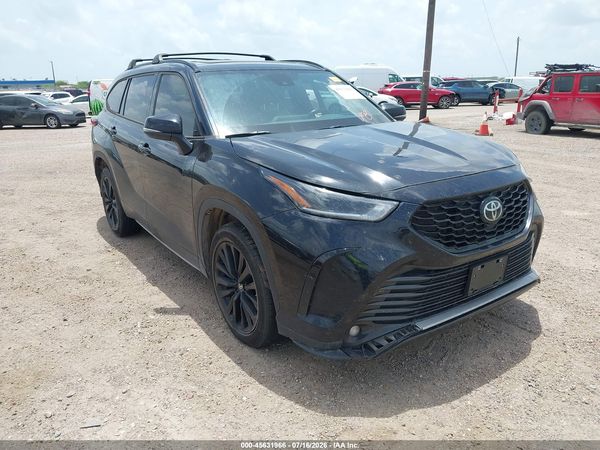 2023 TOYOTA HIGHLANDER XSE