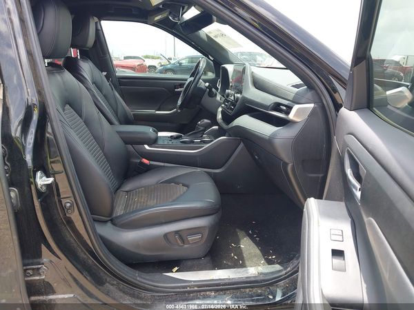 2023 TOYOTA HIGHLANDER XSE