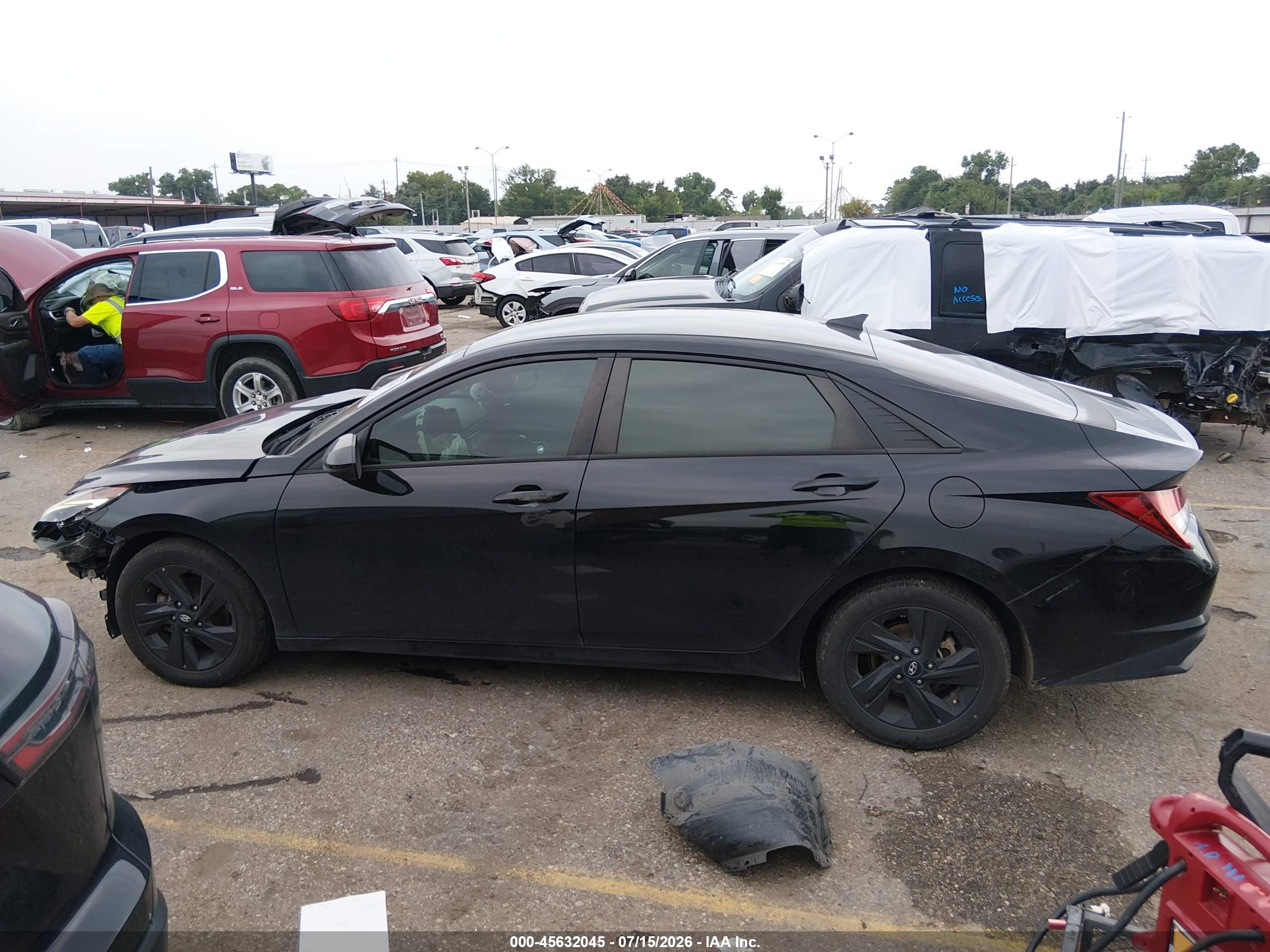 2022 HYUNDAI ELANTRA SEL