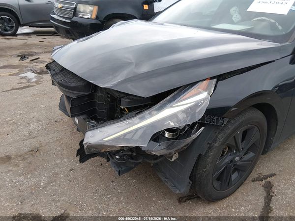 2022 HYUNDAI ELANTRA SEL
