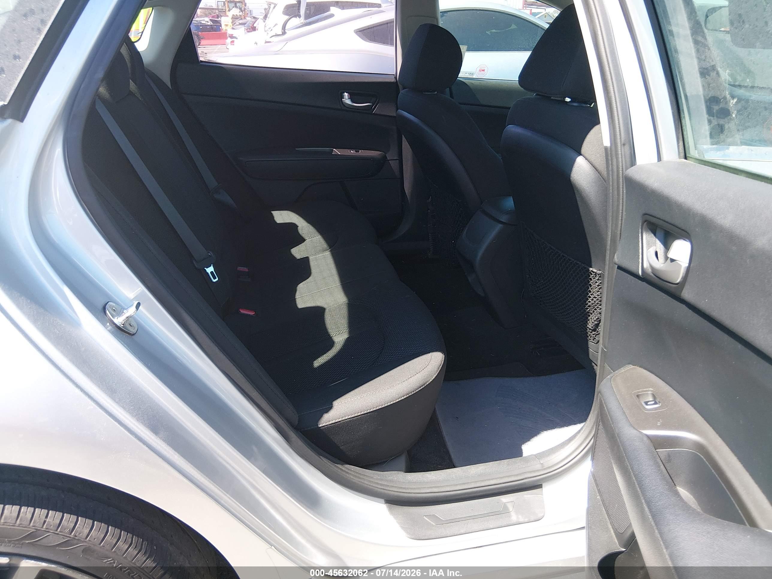 2019 KIA OPTIMA LX, S
