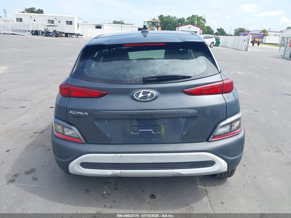 2022 HYUNDAI KONA SE