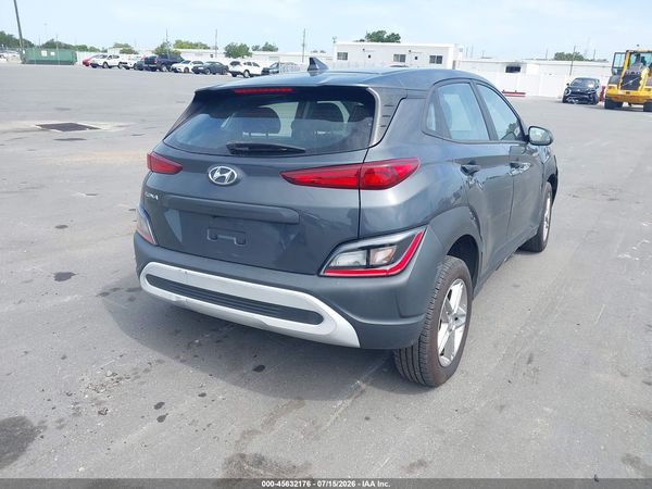 2022 HYUNDAI KONA SE