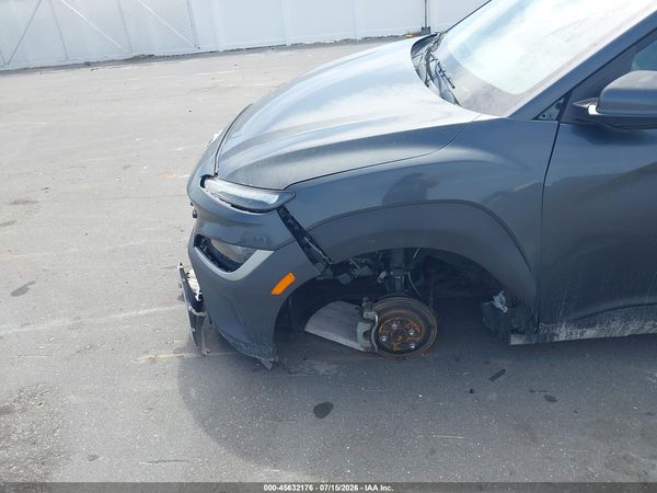 2022 HYUNDAI KONA SE