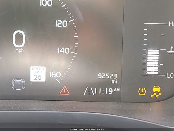 2019 VOLVO XC60 T5 MOMENTUM