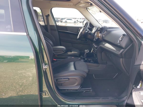 2017 MINI COUNTRYMAN COOPER