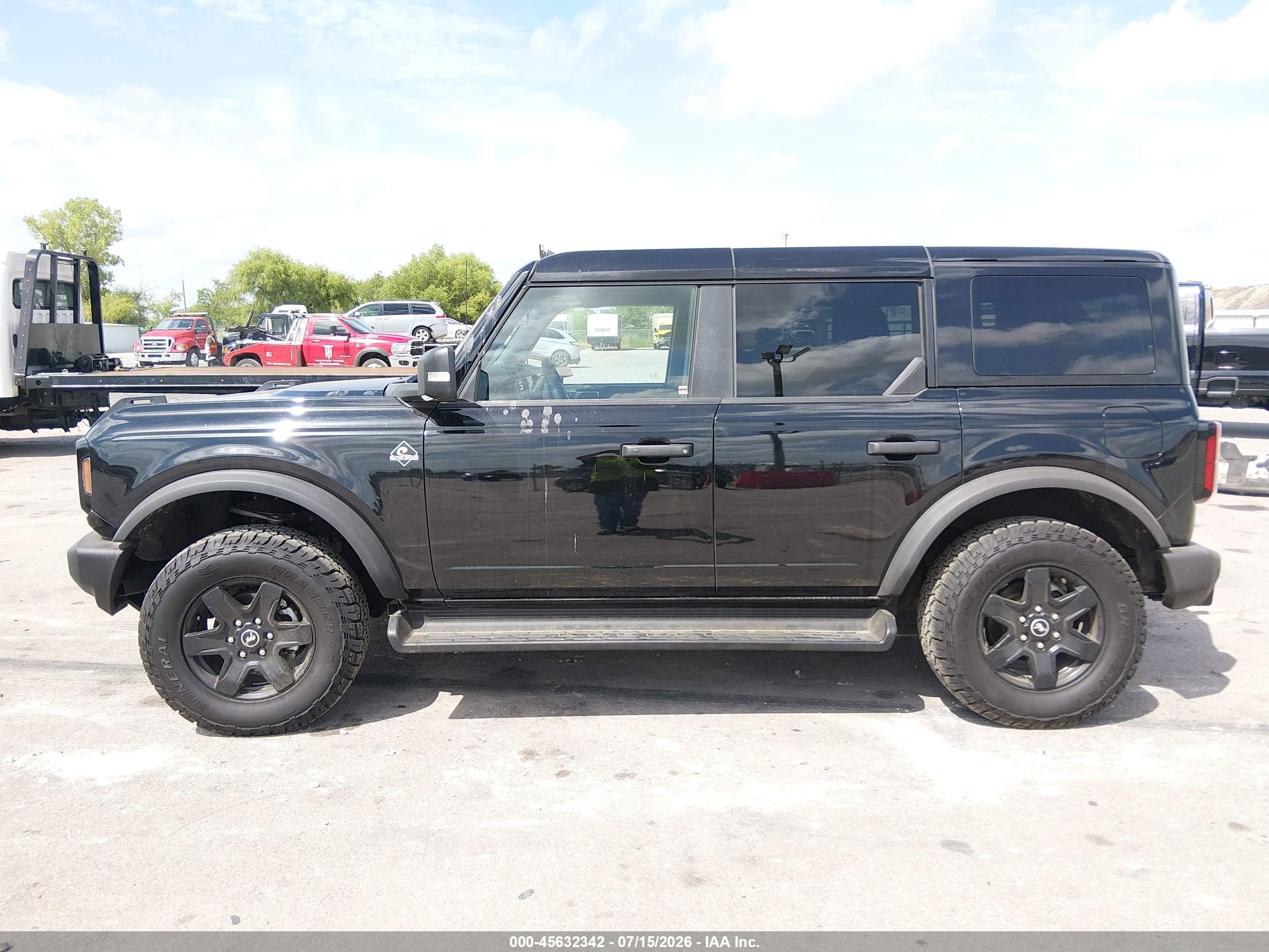 2025 FORD BRONCO OUTER BANKS