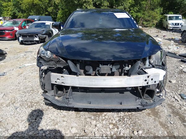 2016 LEXUS IS 200T
