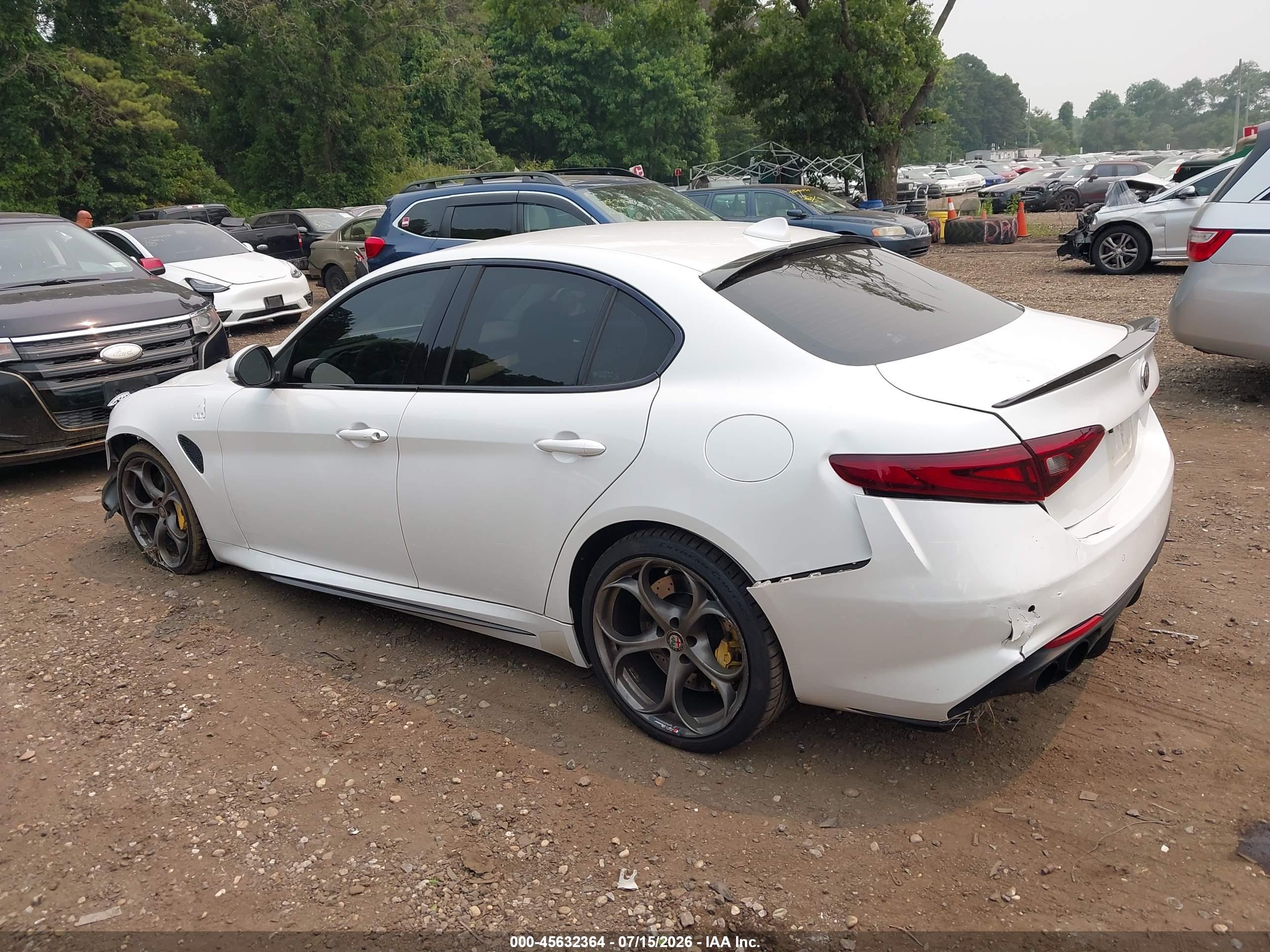 2017 ALFA ROMEO GIULIA QUADRIFOGLIO