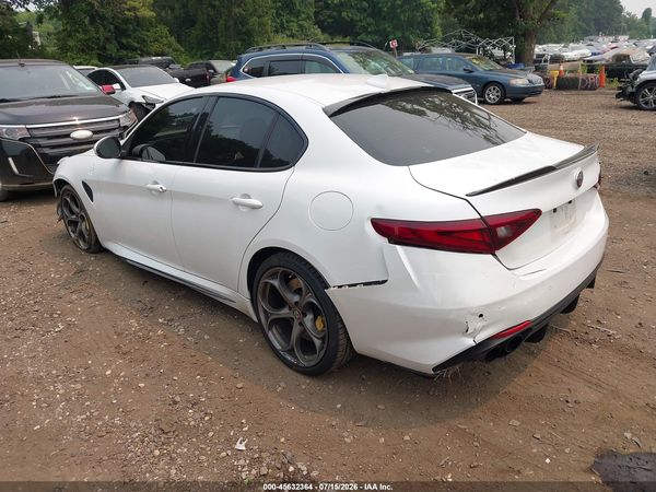 2017 ALFA ROMEO GIULIA QUADRIFOGLIO