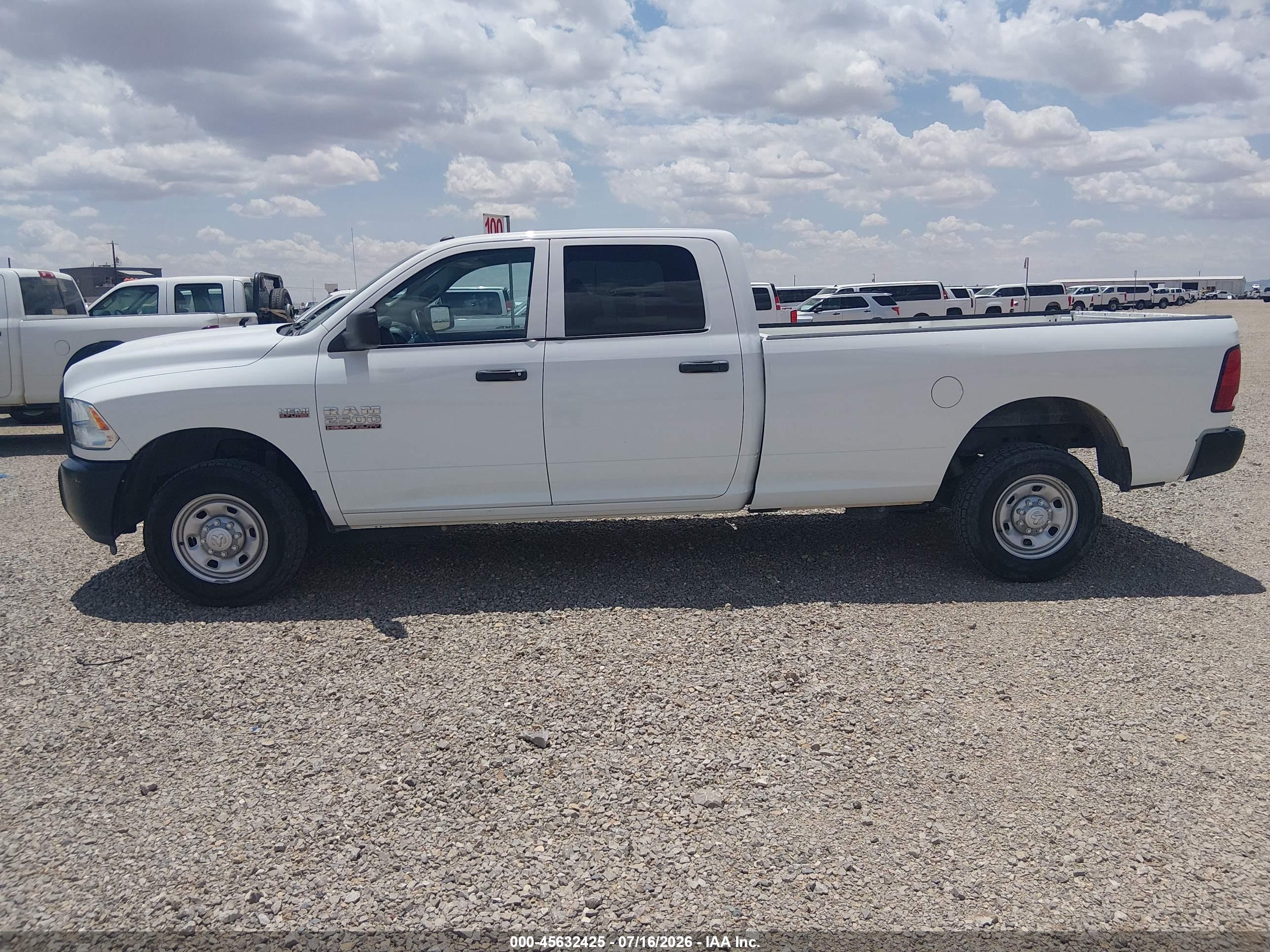 2018 RAM 2500 ST CREW CAB 4X2