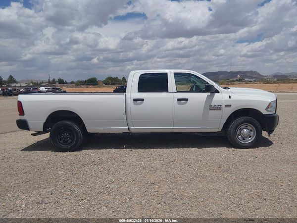 2018 RAM 2500 ST CREW CAB 4X2