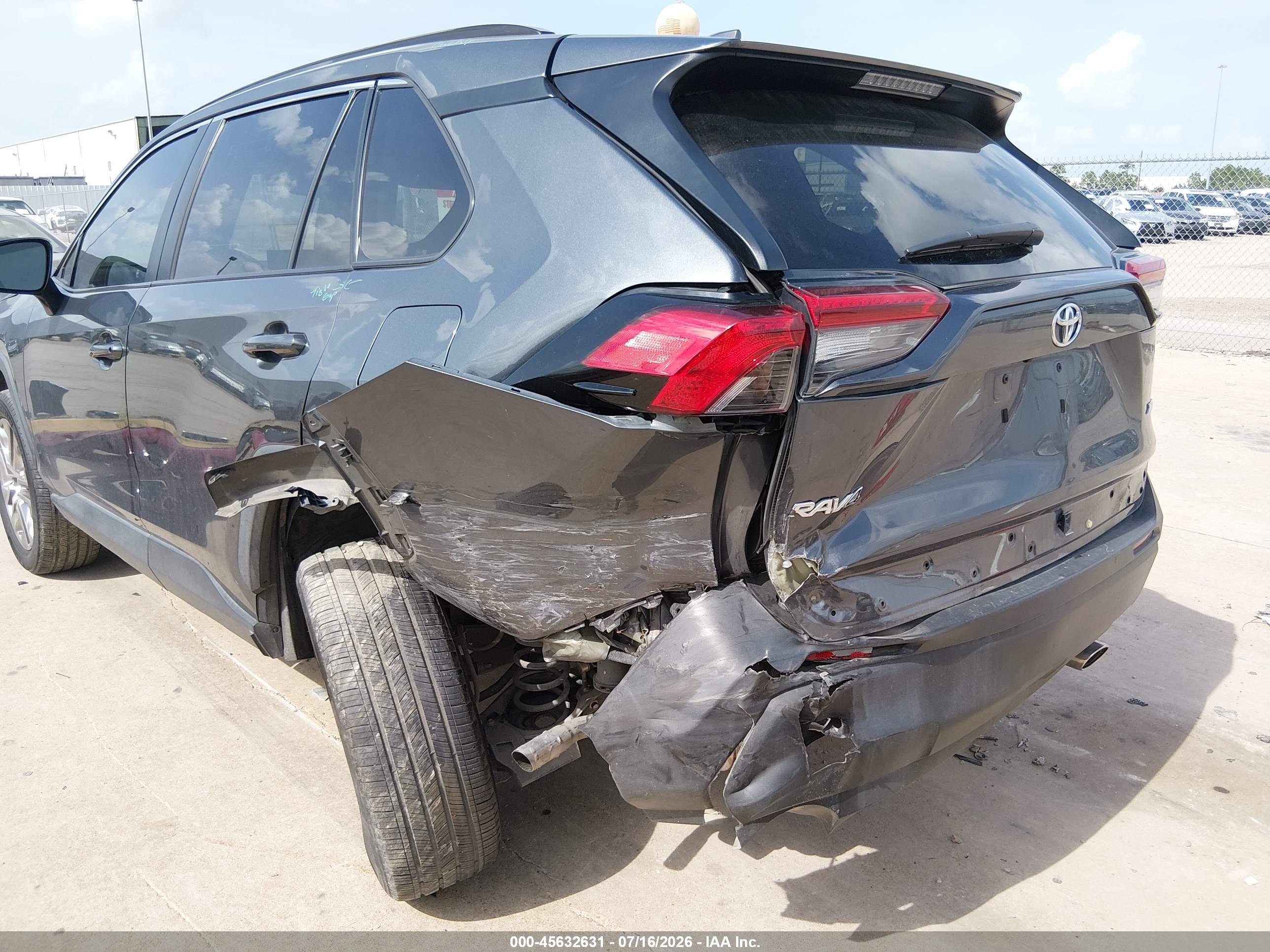 2021 TOYOTA RAV4 XLE PREMIUM