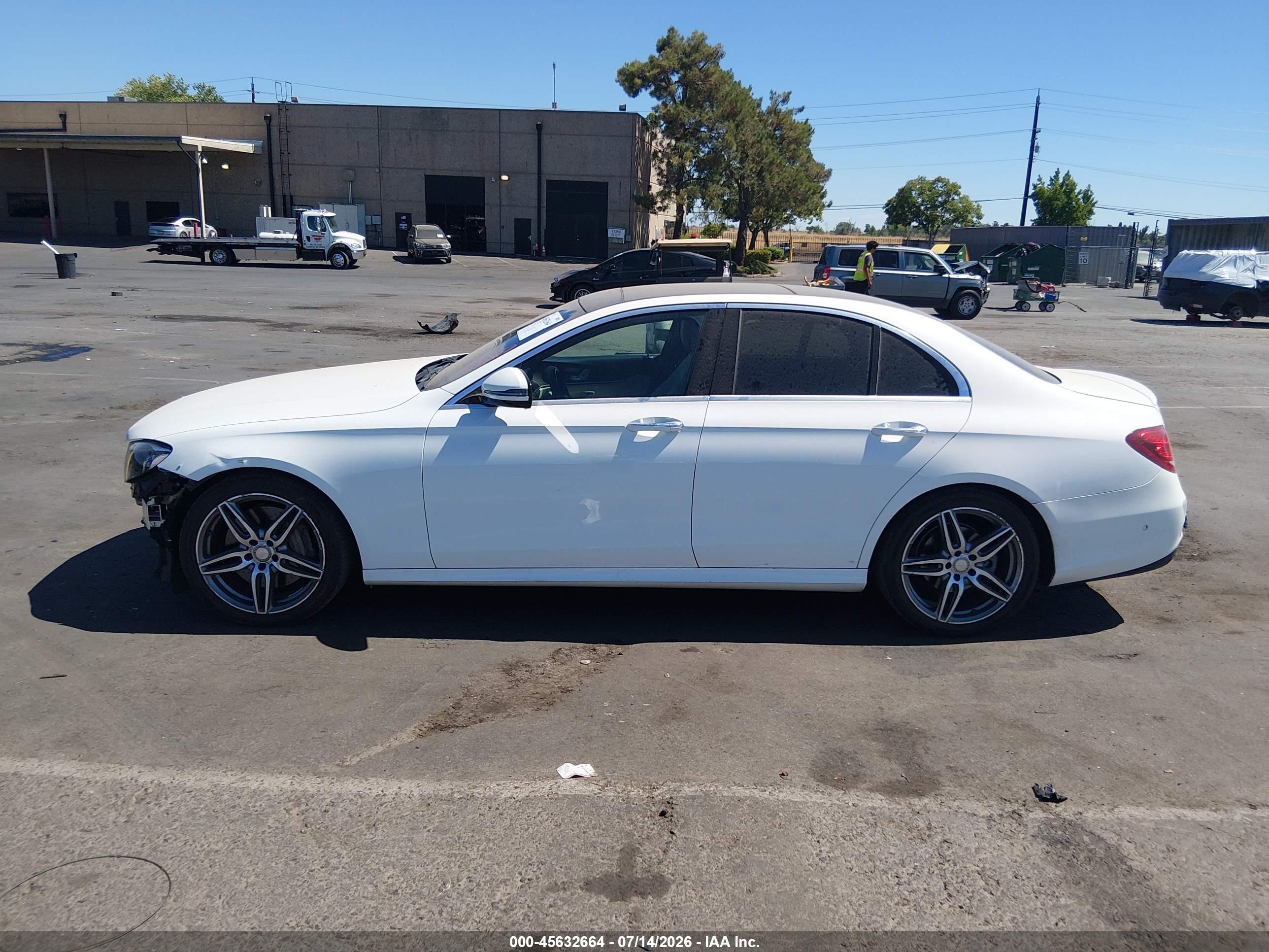2017 MERCEDES-BENZ E 300 E300