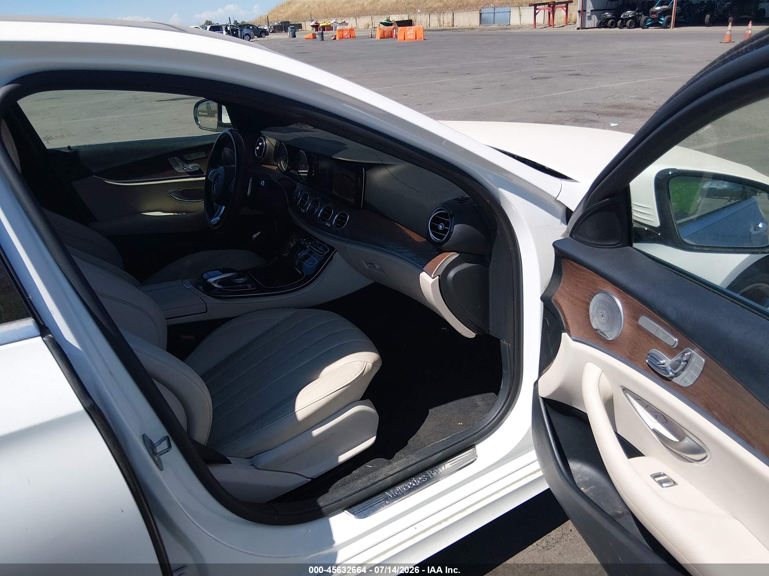 2017 MERCEDES-BENZ E 300 E300
