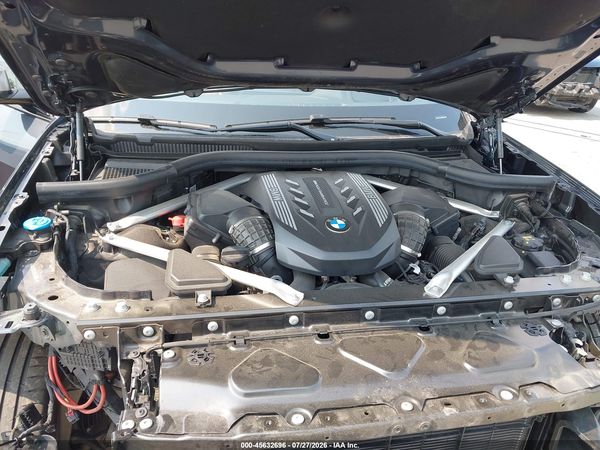 2022 BMW X7 M50I