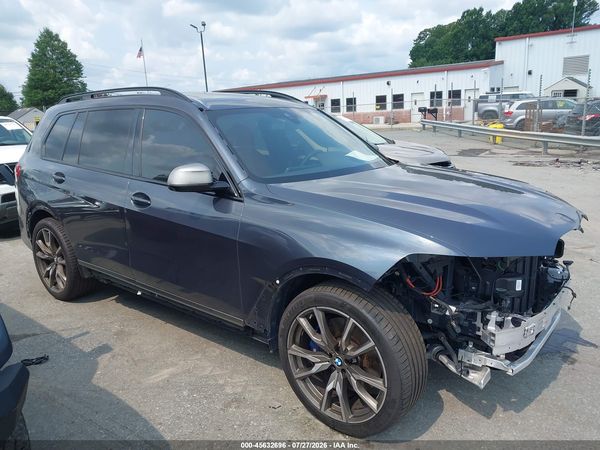 2022 BMW X7 M50I