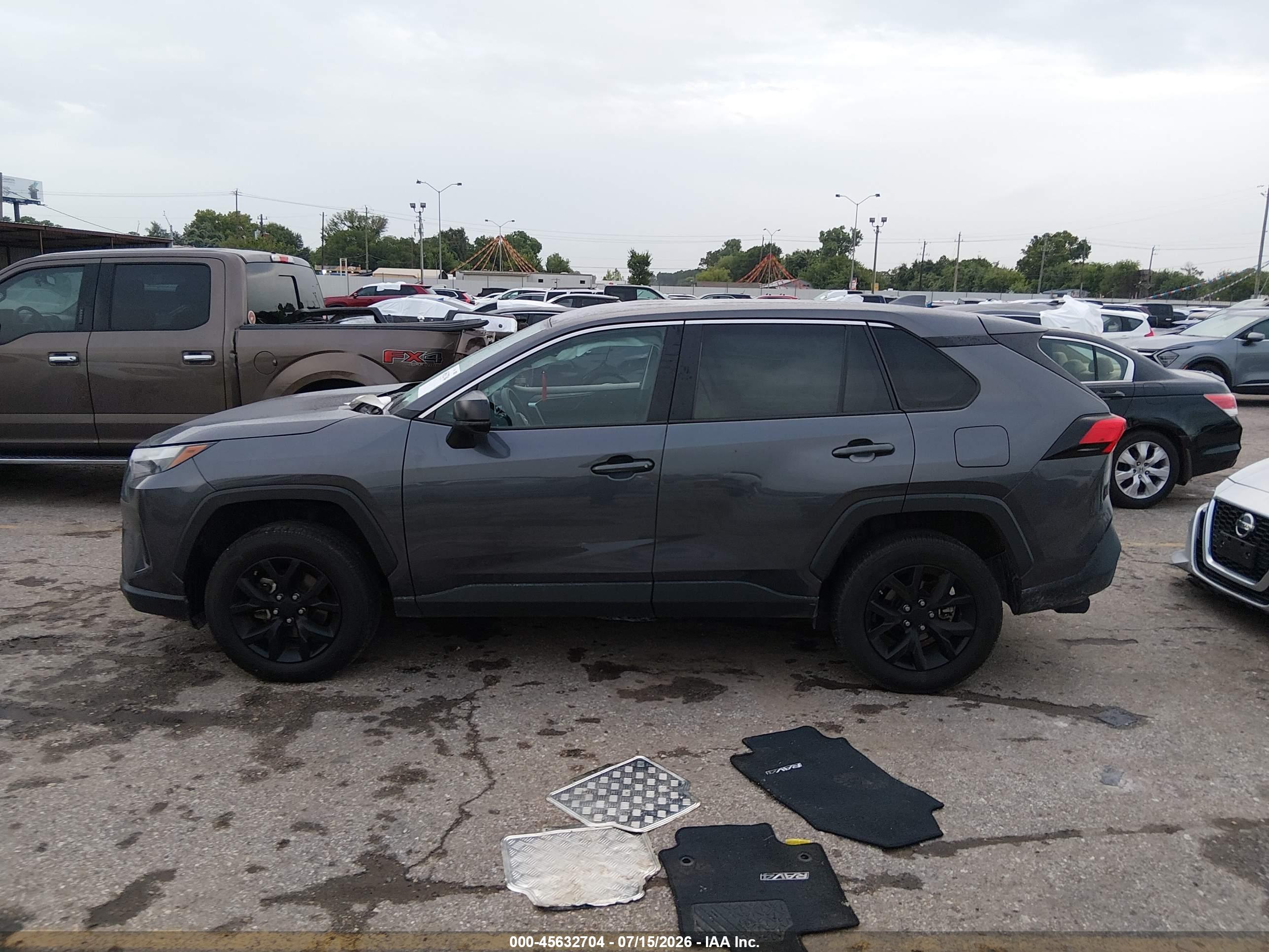 2024 TOYOTA RAV4 LE