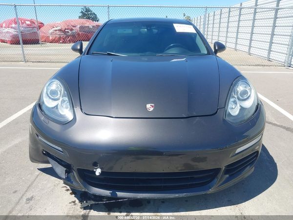 2014 PORSCHE PANAMERA 4
