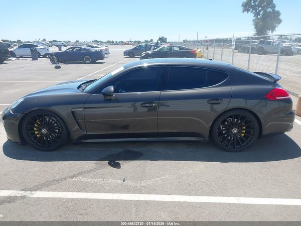 2014 PORSCHE PANAMERA