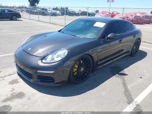 2014 PORSCHE PANAMERA 4